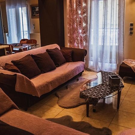 Ferienwohnung Bojana' S Luxury House Larissa Exterior foto